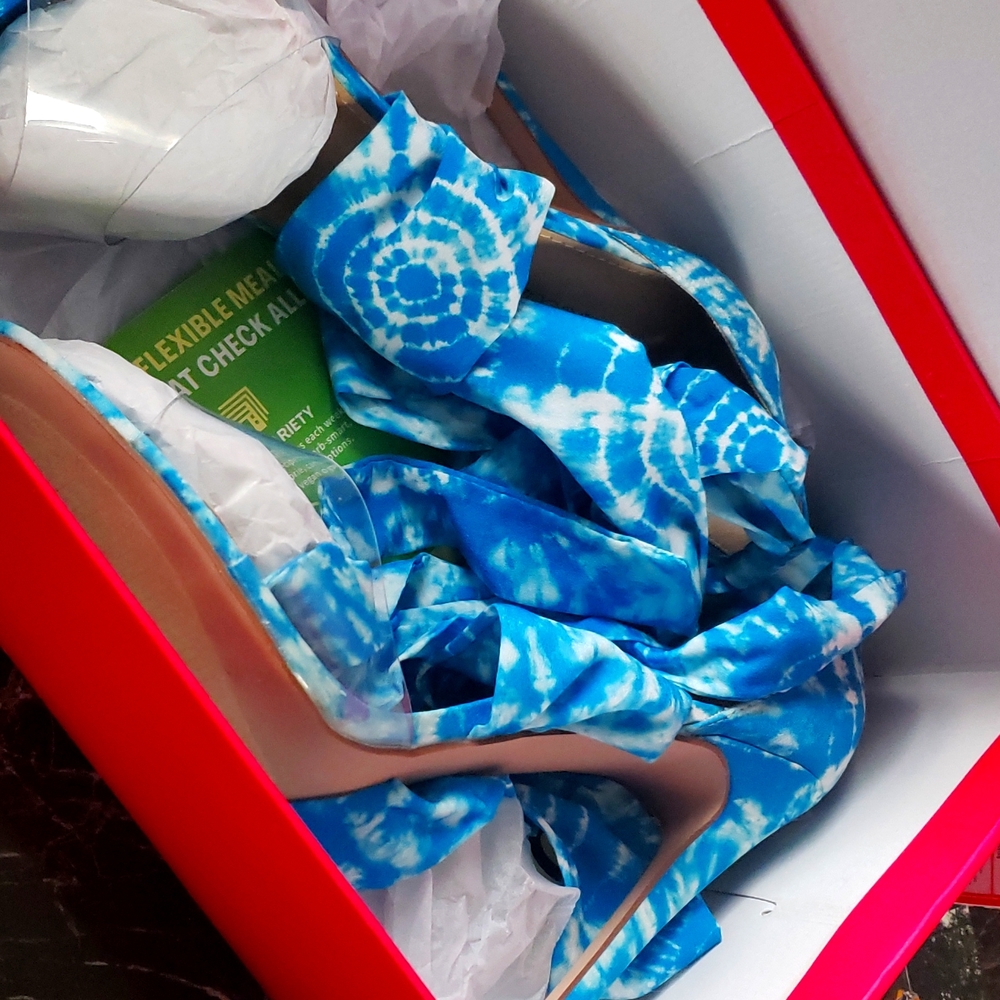 NAAVAH MULTI BLUE STILETTOS